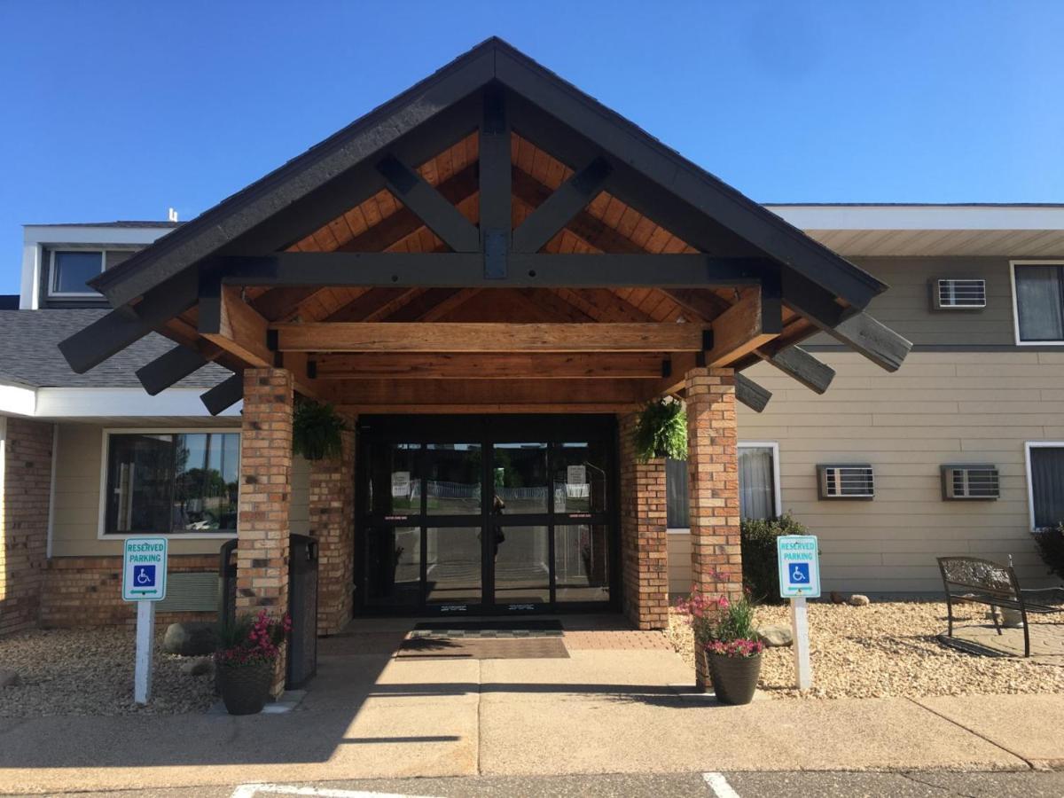 Americinn By Wyndham New Richmond Exterior photo