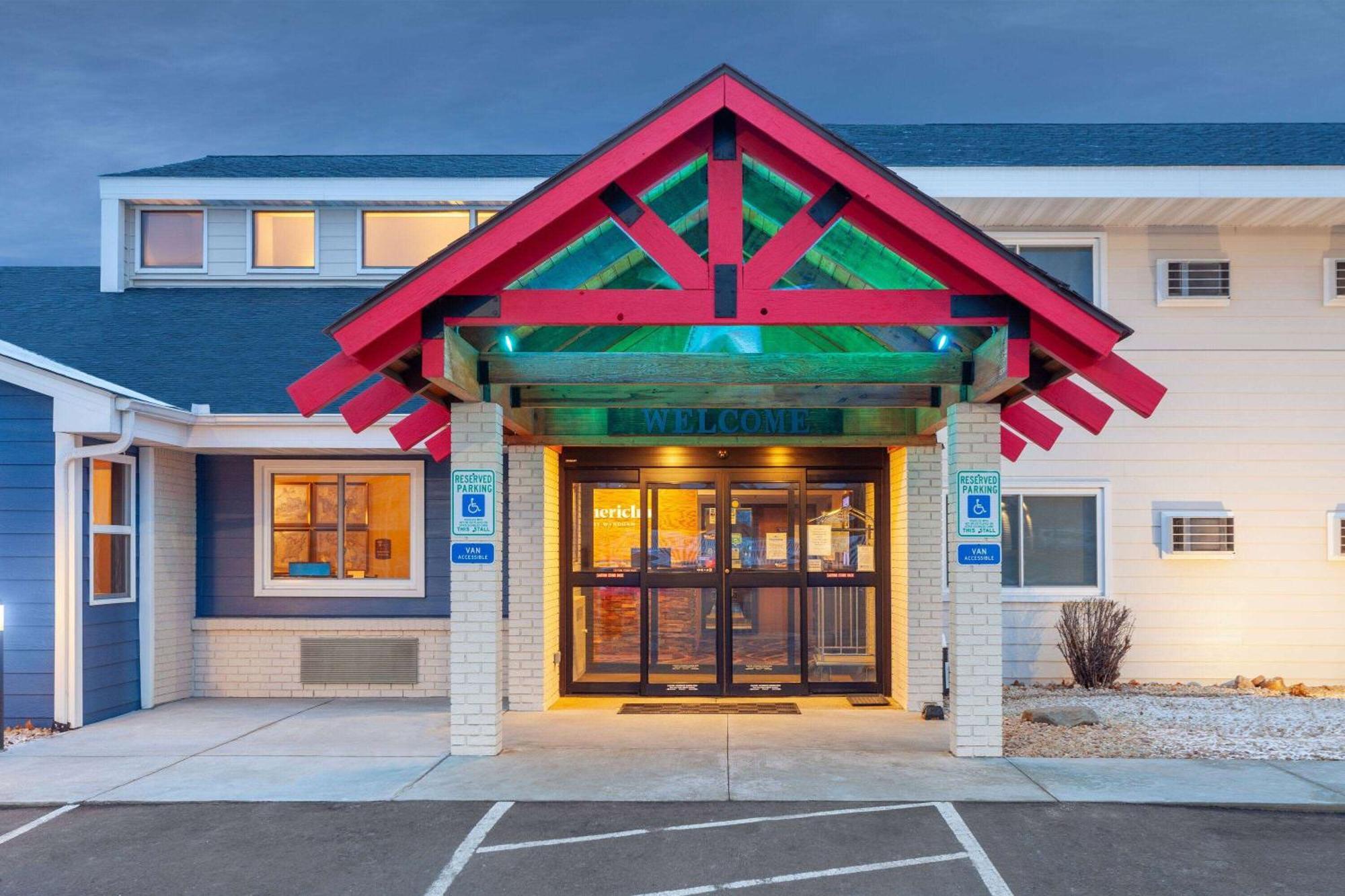 Americinn By Wyndham New Richmond Exterior photo